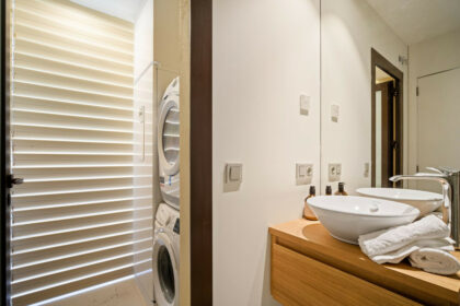 18d121b417fa8ba8d651f9b0e558c57f - 24