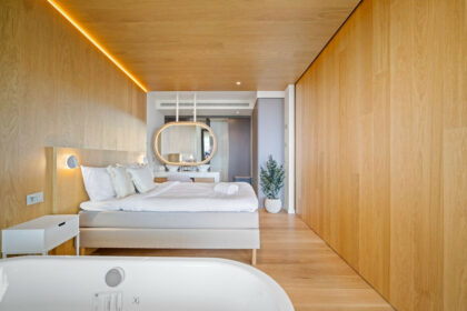 18d121b417fa8ba8d651f9b0e558c57f - 28