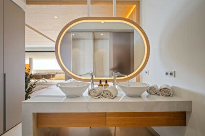 18d121b417fa8ba8d651f9b0e558c57f - 9