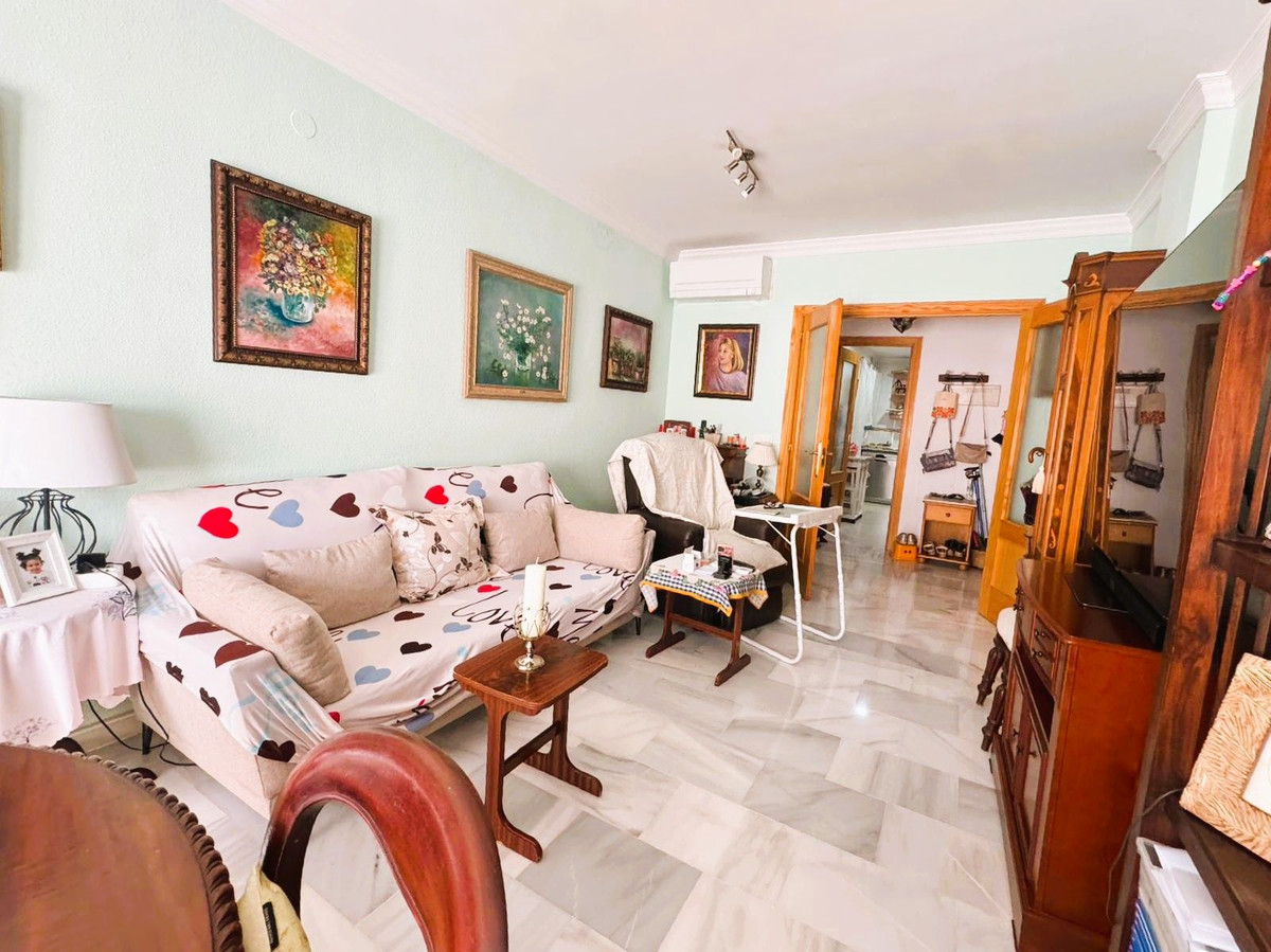 18d70269507cde5b5aa1d97425fd56d0 - 1