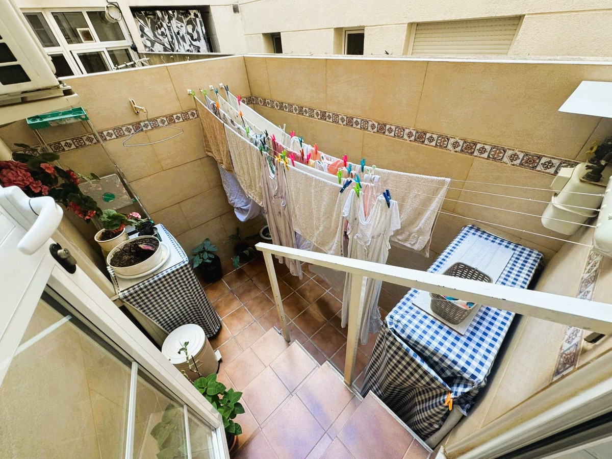 18d70269507cde5b5aa1d97425fd56d0 - 10