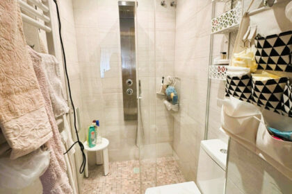 18d70269507cde5b5aa1d97425fd56d0 - 18