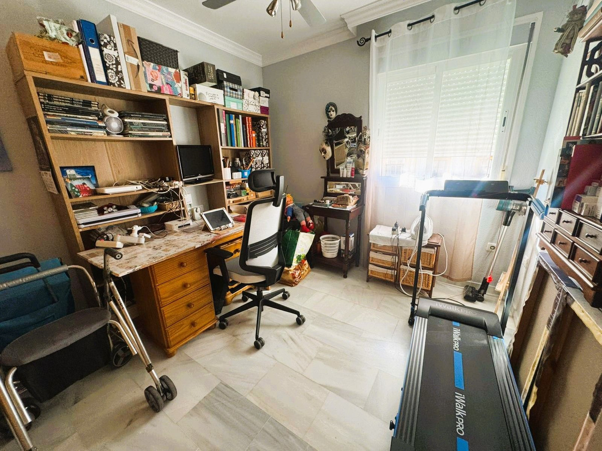 18d70269507cde5b5aa1d97425fd56d0 - 26