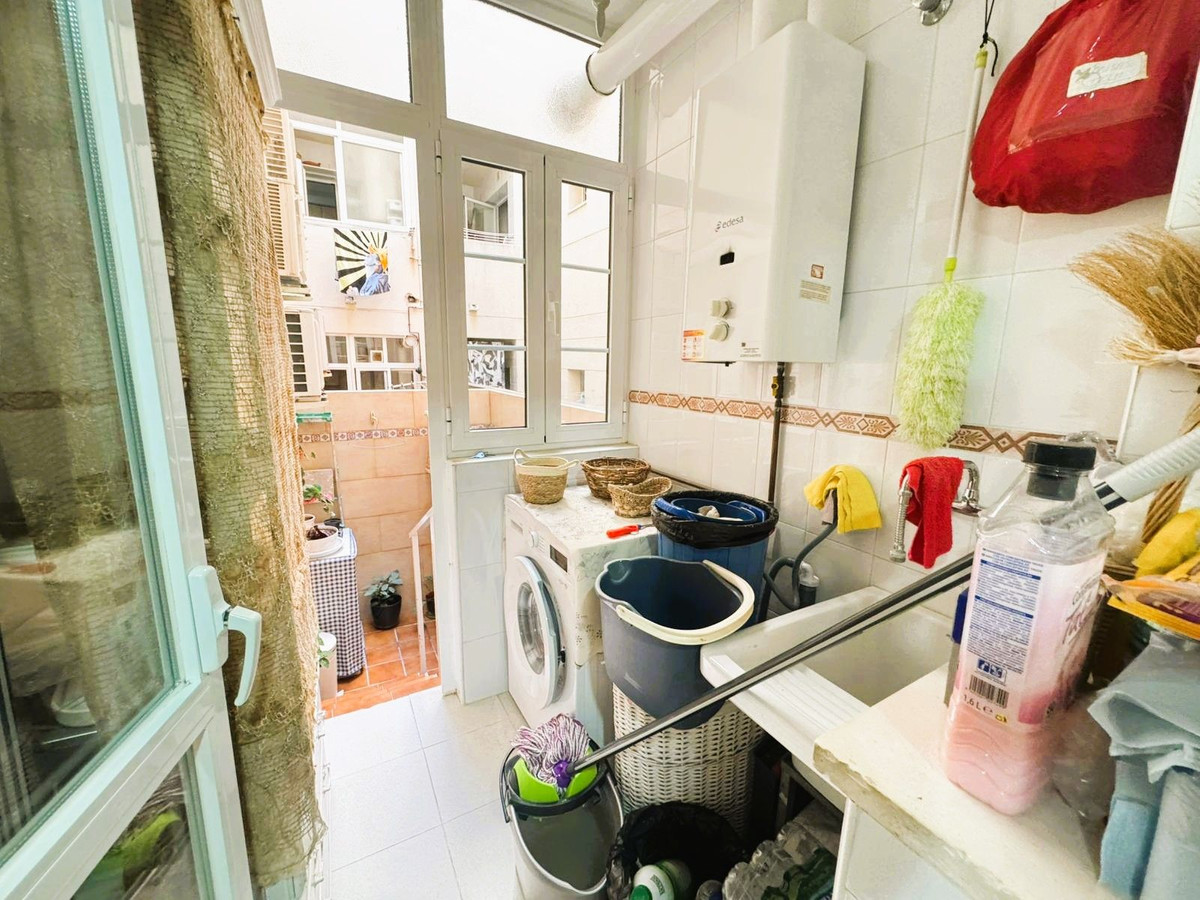 18d70269507cde5b5aa1d97425fd56d0 - 9