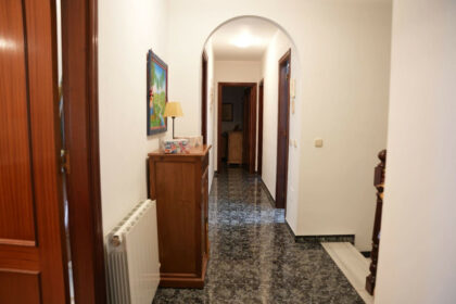 191fe94a33b52344f9d7a78eefa56810 - 9