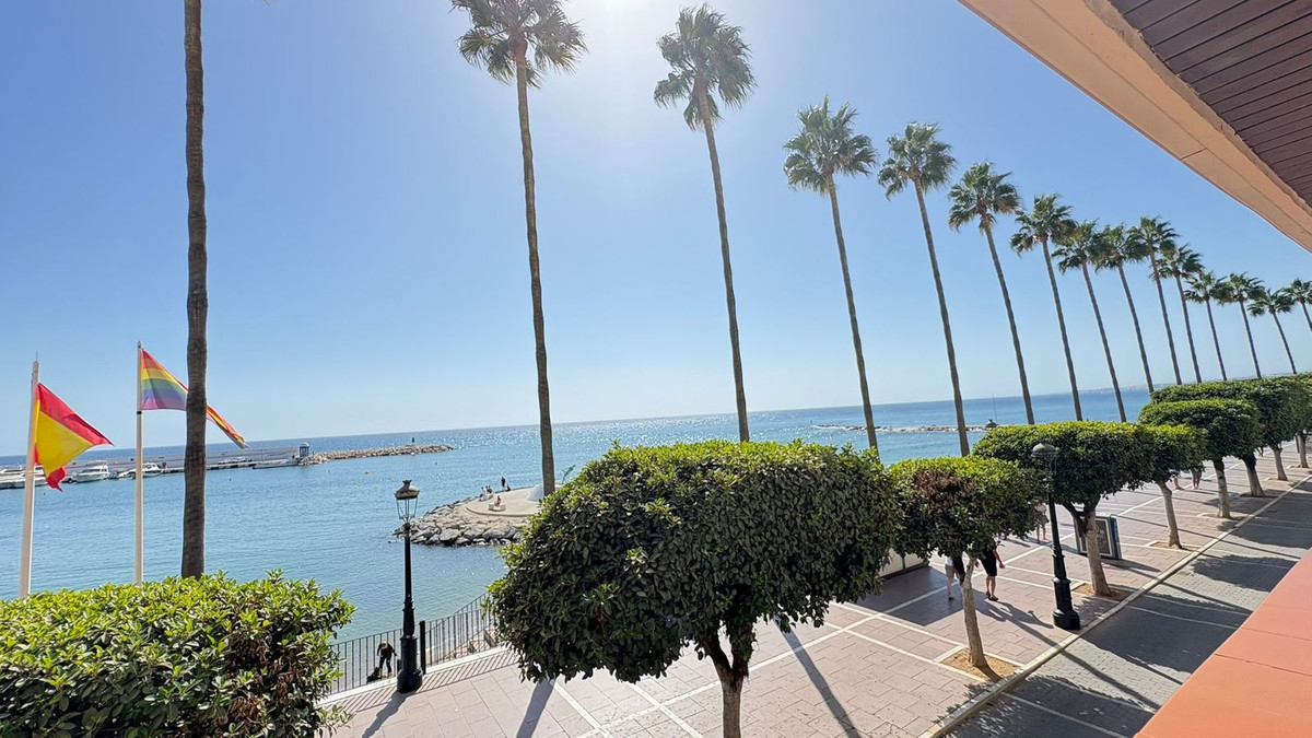 195def51dae5977e1d3064b579df51e2 - 1