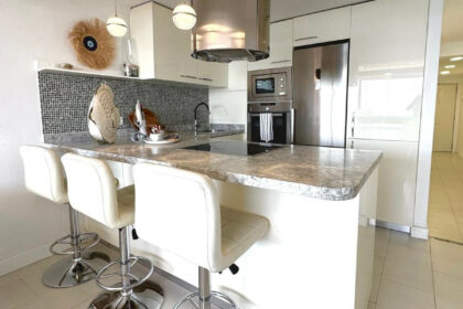 195def51dae5977e1d3064b579df51e2 - 11