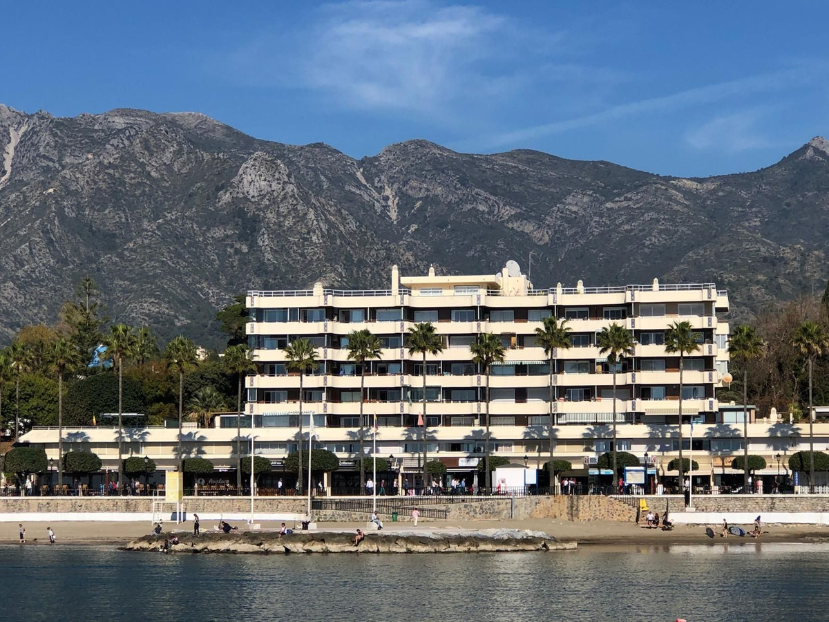 195def51dae5977e1d3064b579df51e2 - 13