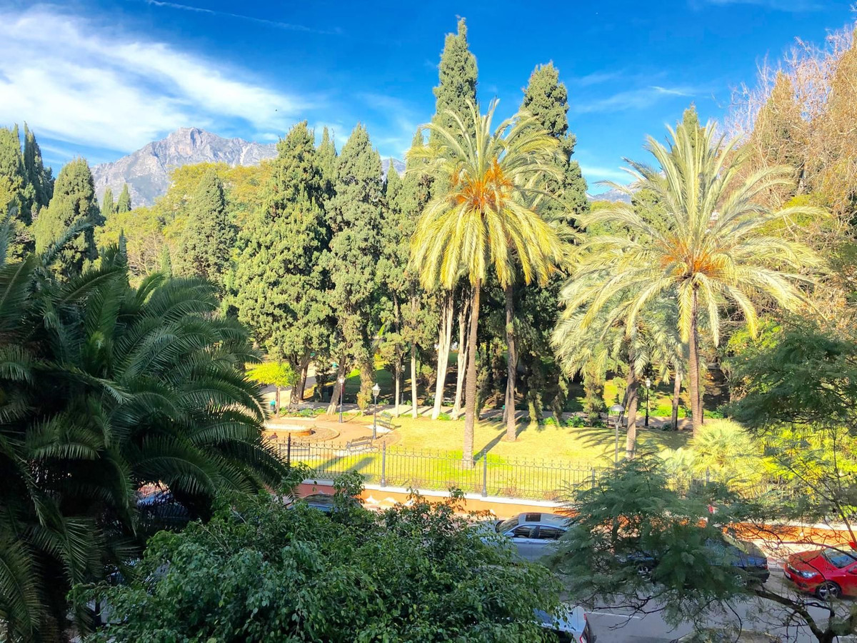 195def51dae5977e1d3064b579df51e2 - 17