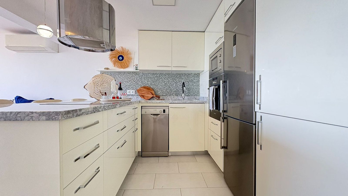 195def51dae5977e1d3064b579df51e2 - 4