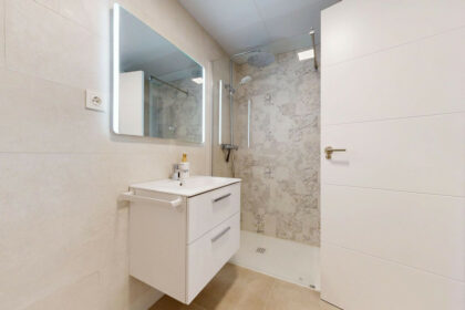 19ae2e2e19f53b6994d75095c1fa196e - 12