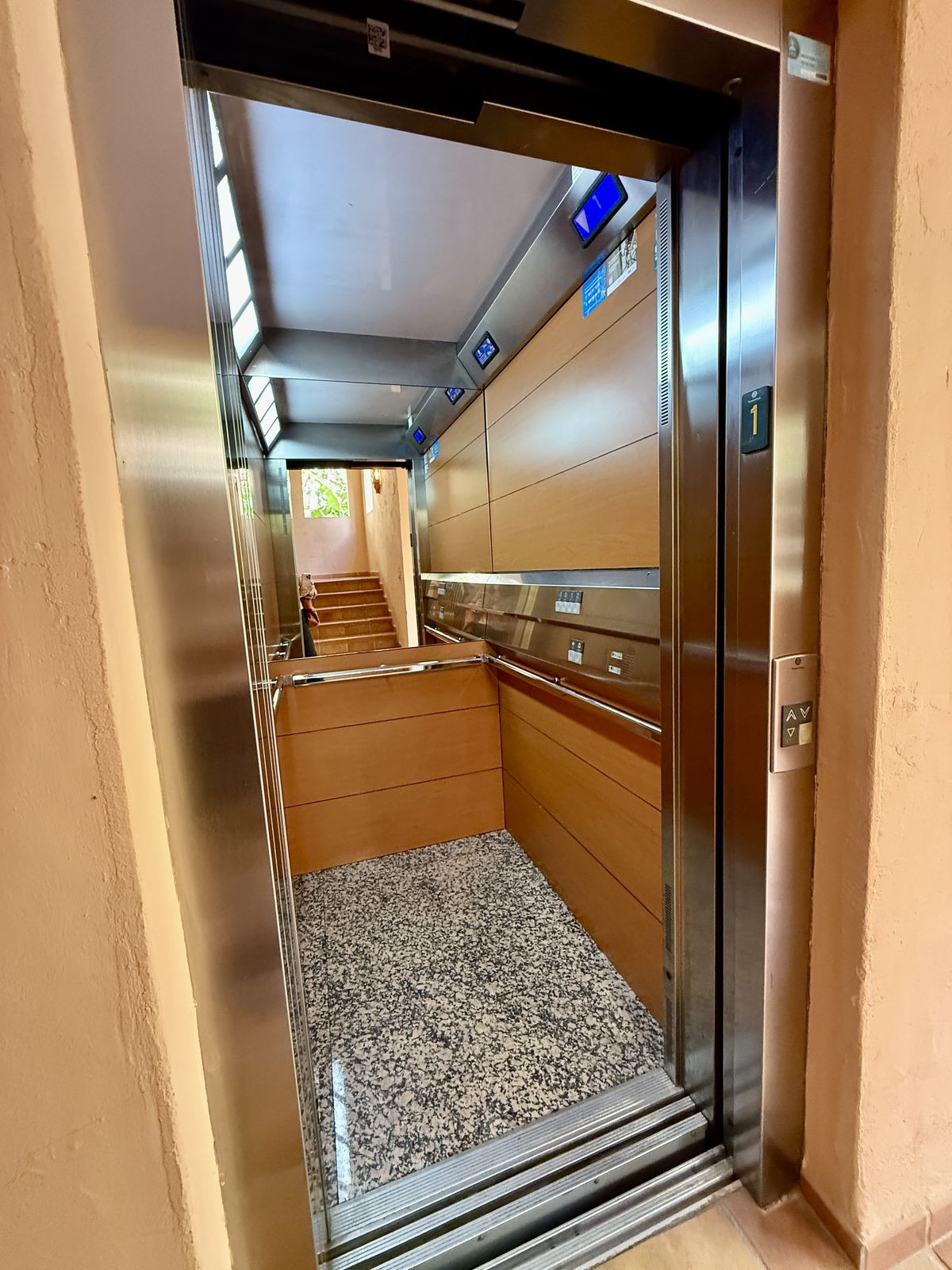 1a0e96916c8b159d1acf285c160e7e06 - 13