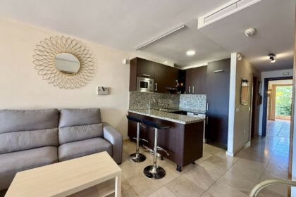 1a0e96916c8b159d1acf285c160e7e06 - 9