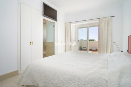 1a51b5af88da3f662021c4fd2d2cbb89 - 12