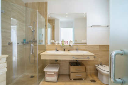 1a51b5af88da3f662021c4fd2d2cbb89 - 13