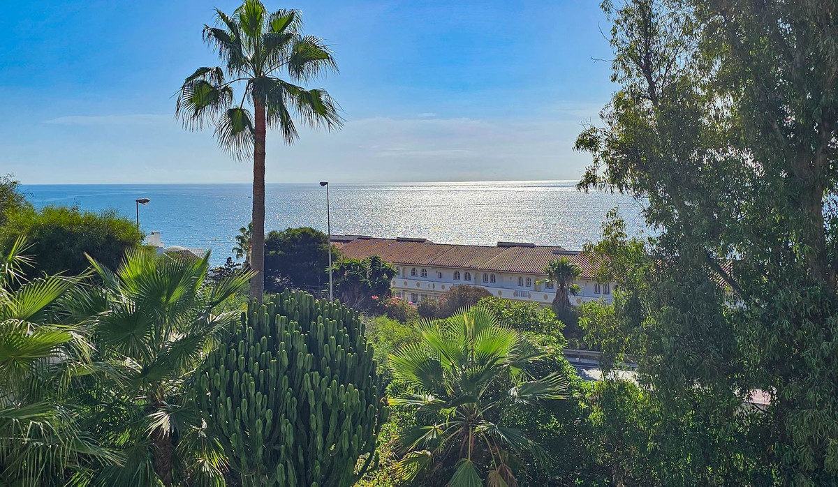 1a59cd6be4873019f9a90d6e1c15a025 - 14