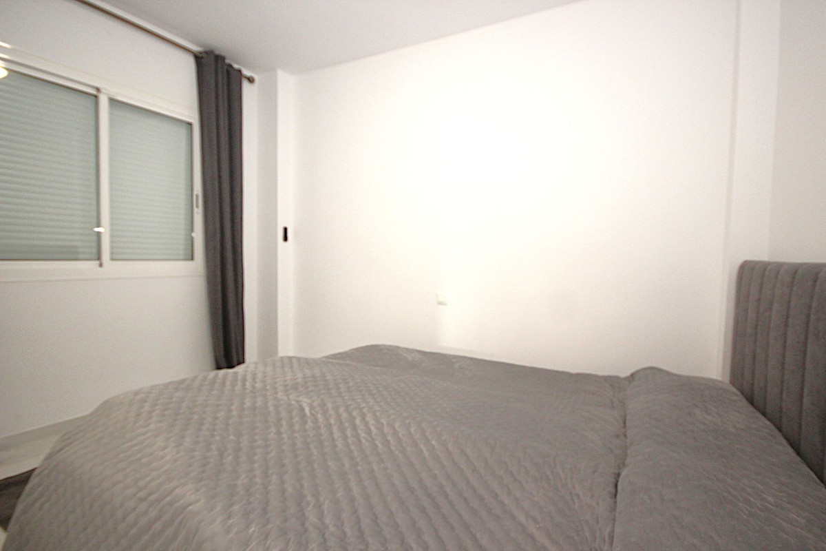 1ae643834a8d34a2da06eec7baa14174 - 18