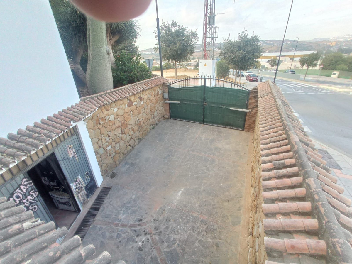 1b54294bb40b13fdfddb6c0c984fbf6c - 19