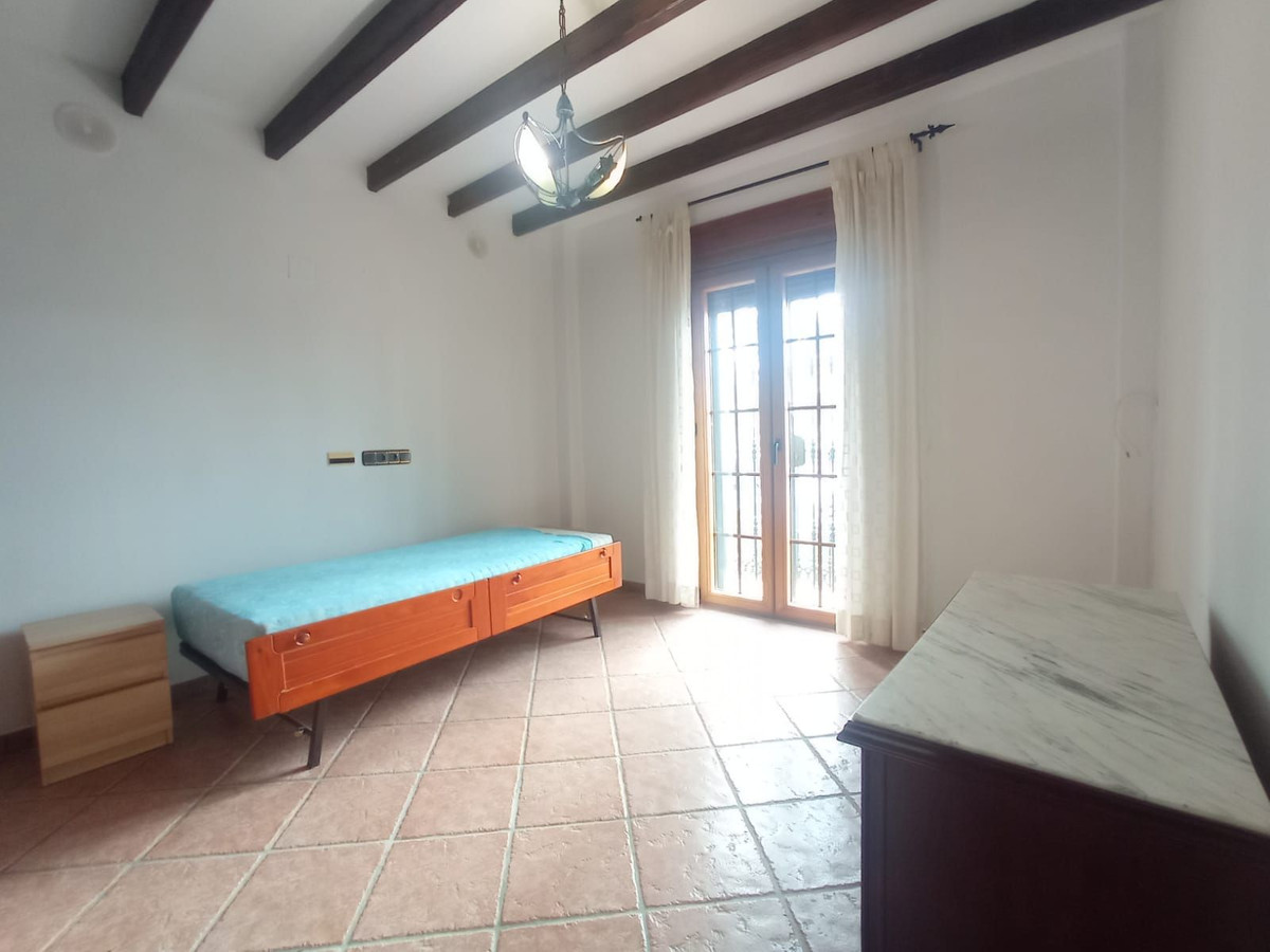 1b54294bb40b13fdfddb6c0c984fbf6c - 20