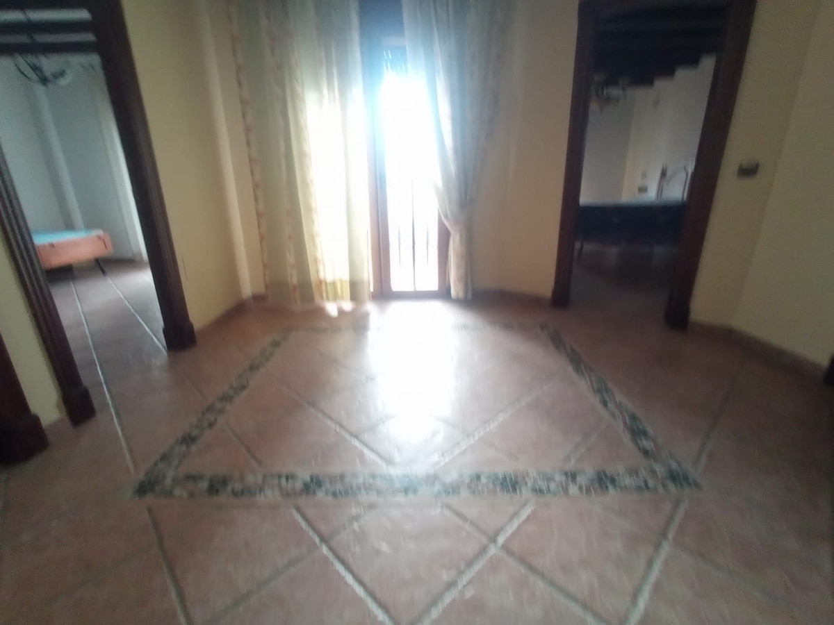 1b54294bb40b13fdfddb6c0c984fbf6c - 21