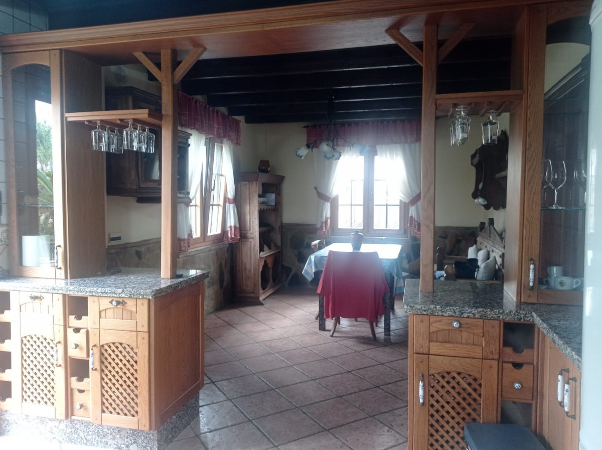 1b54294bb40b13fdfddb6c0c984fbf6c - 27