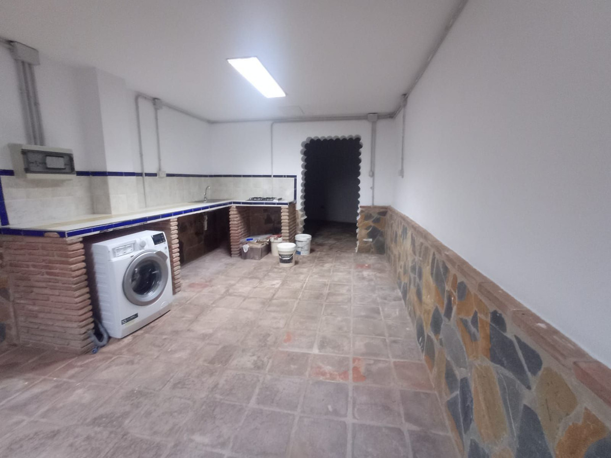 1b54294bb40b13fdfddb6c0c984fbf6c - 43