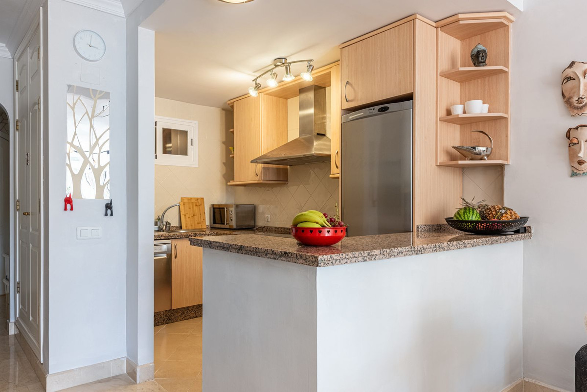 1b7c24224e0527ddd2b6fe73c6993b36 - 9