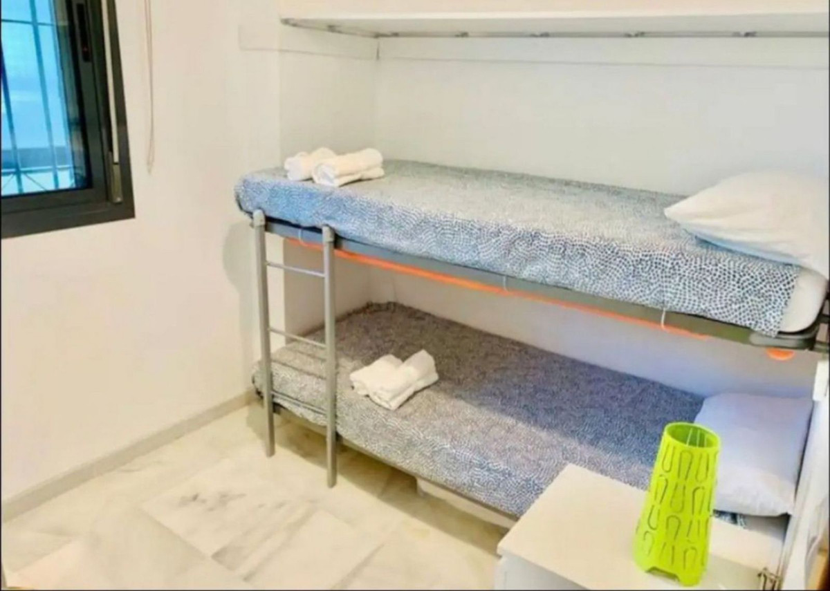 1b831ce24be95b0a15d7ac8afabff8f7 - 10