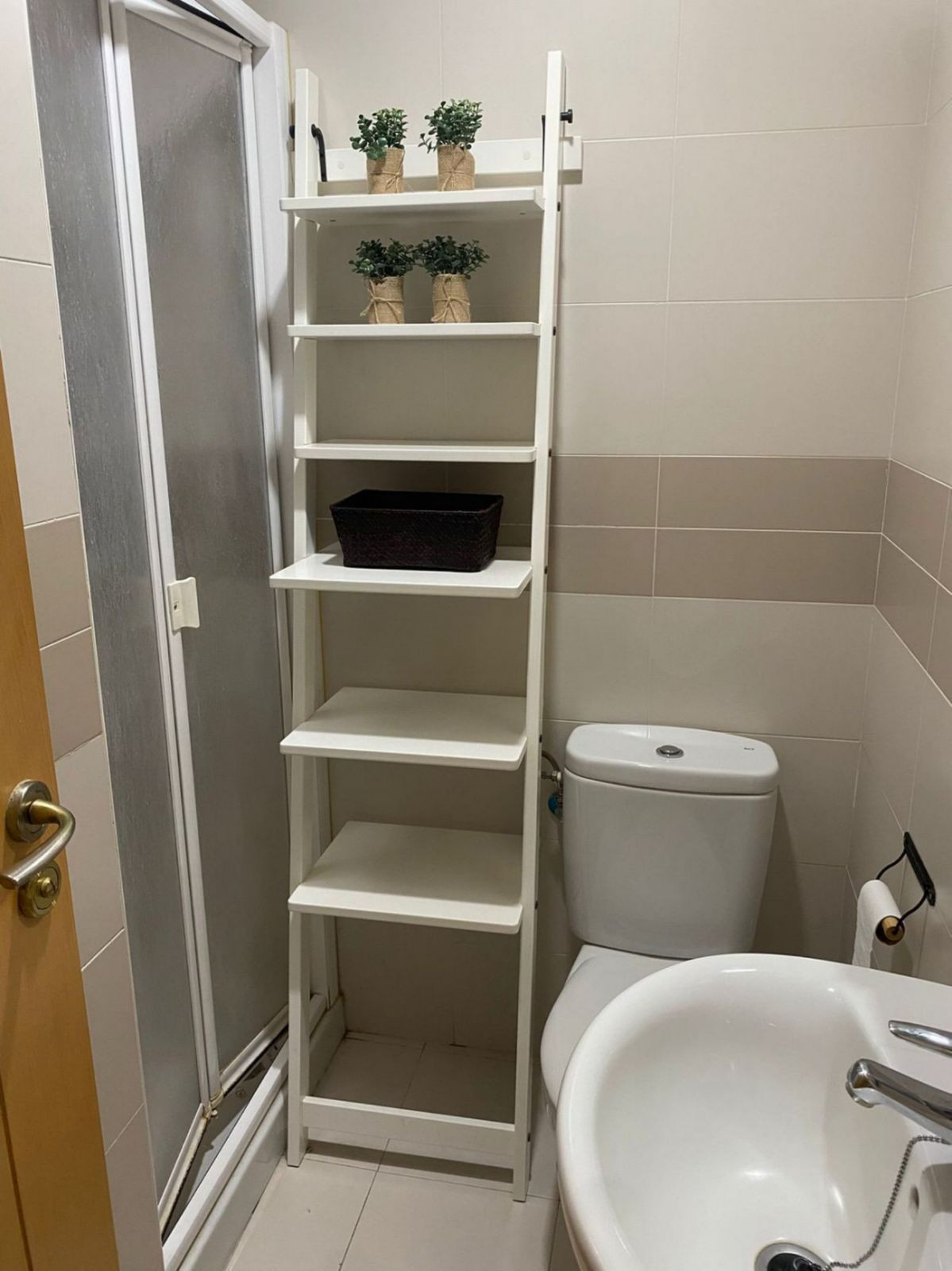 1b831ce24be95b0a15d7ac8afabff8f7 - 17