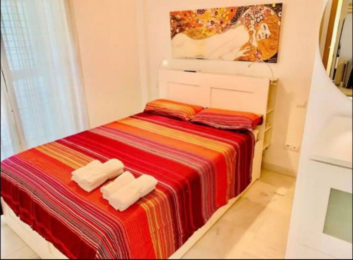 1b831ce24be95b0a15d7ac8afabff8f7 - 9