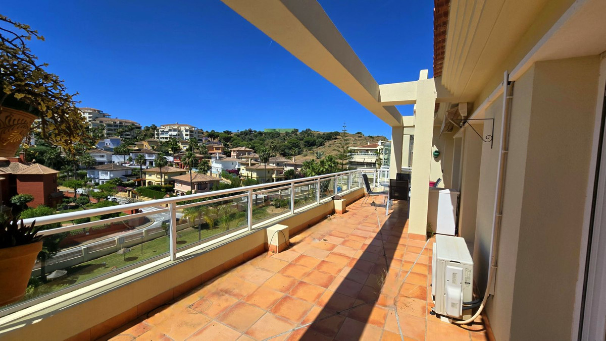 1ba6158f4fad0caf2e5caac9e62336f6 - 25