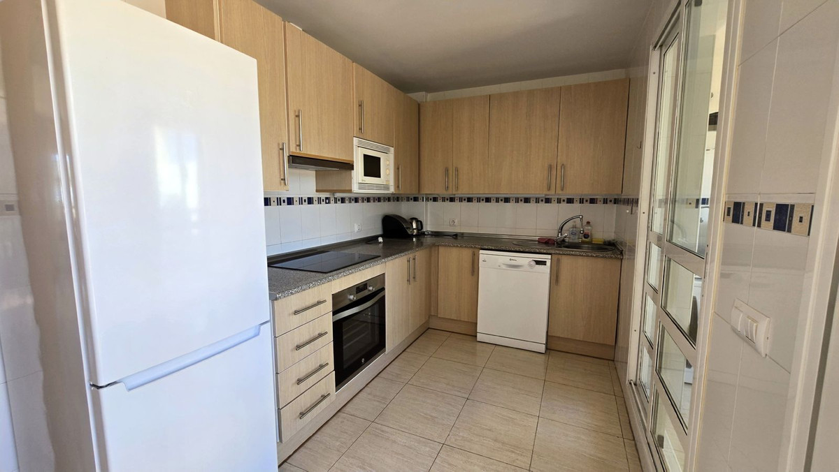 1ba6158f4fad0caf2e5caac9e62336f6 - 28