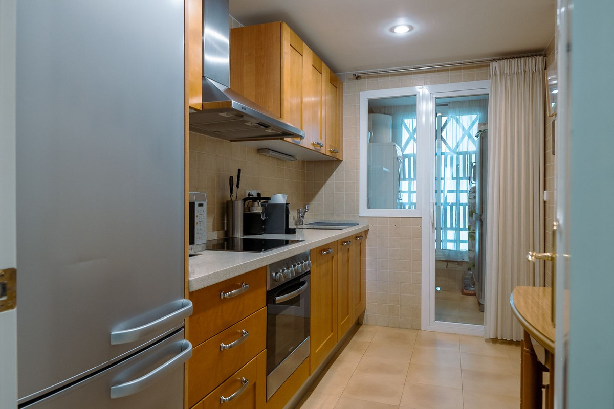 1c2ddeb1eb699b15961be15cc19a015c - 12