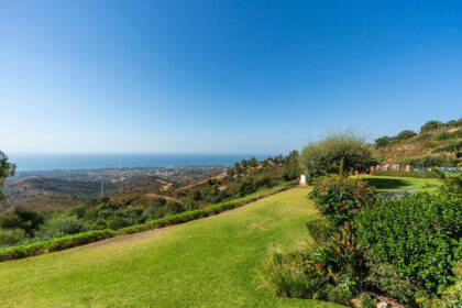 1d2618a5f734237260d259f6c8337860 - 18