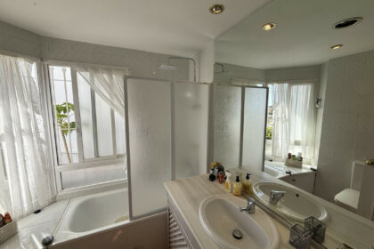 1d446946c0d3a6cac885335f79523b88 - 18