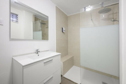 1d50501ee4090a44b87af5fbe662f295 - 10