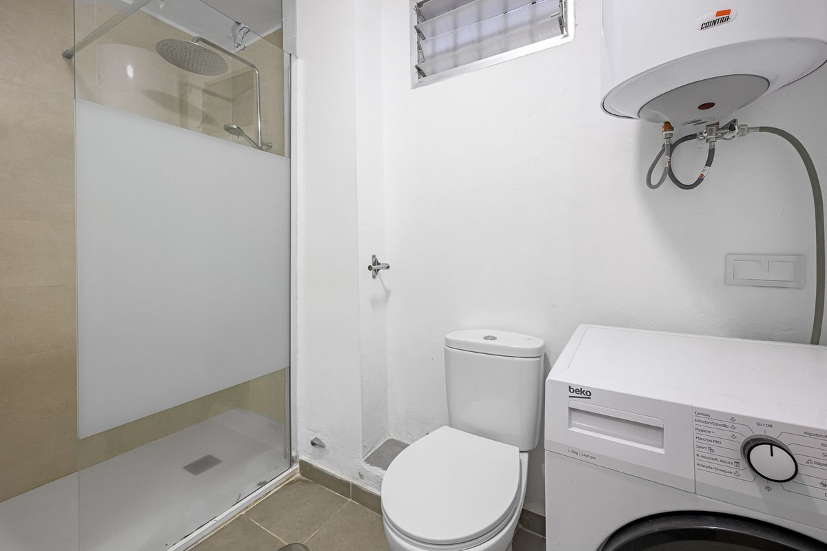 1d50501ee4090a44b87af5fbe662f295 - 11