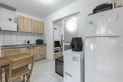 1d50501ee4090a44b87af5fbe662f295 - 14