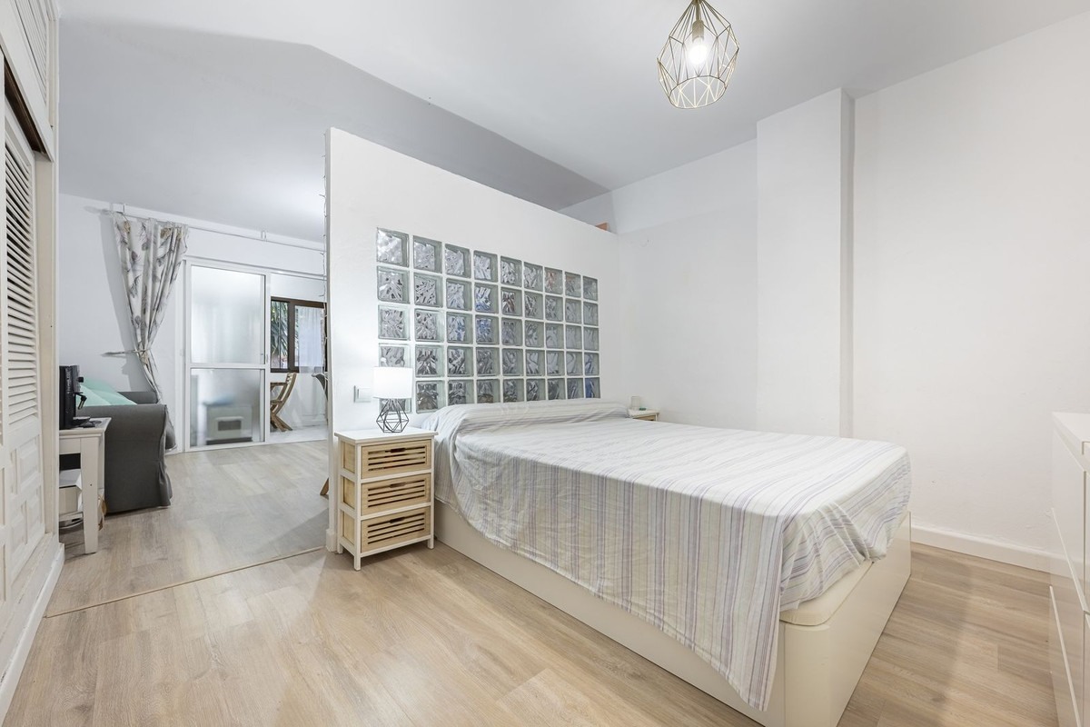 1d50501ee4090a44b87af5fbe662f295 - 9