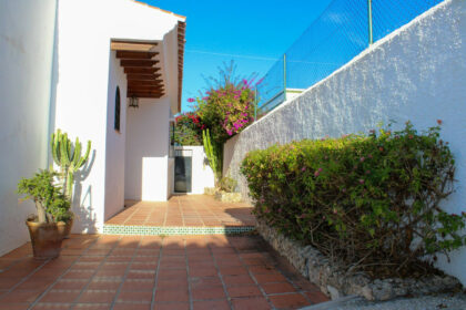 1daf478a8901a2f22e7f03d7ded779d1 - 5