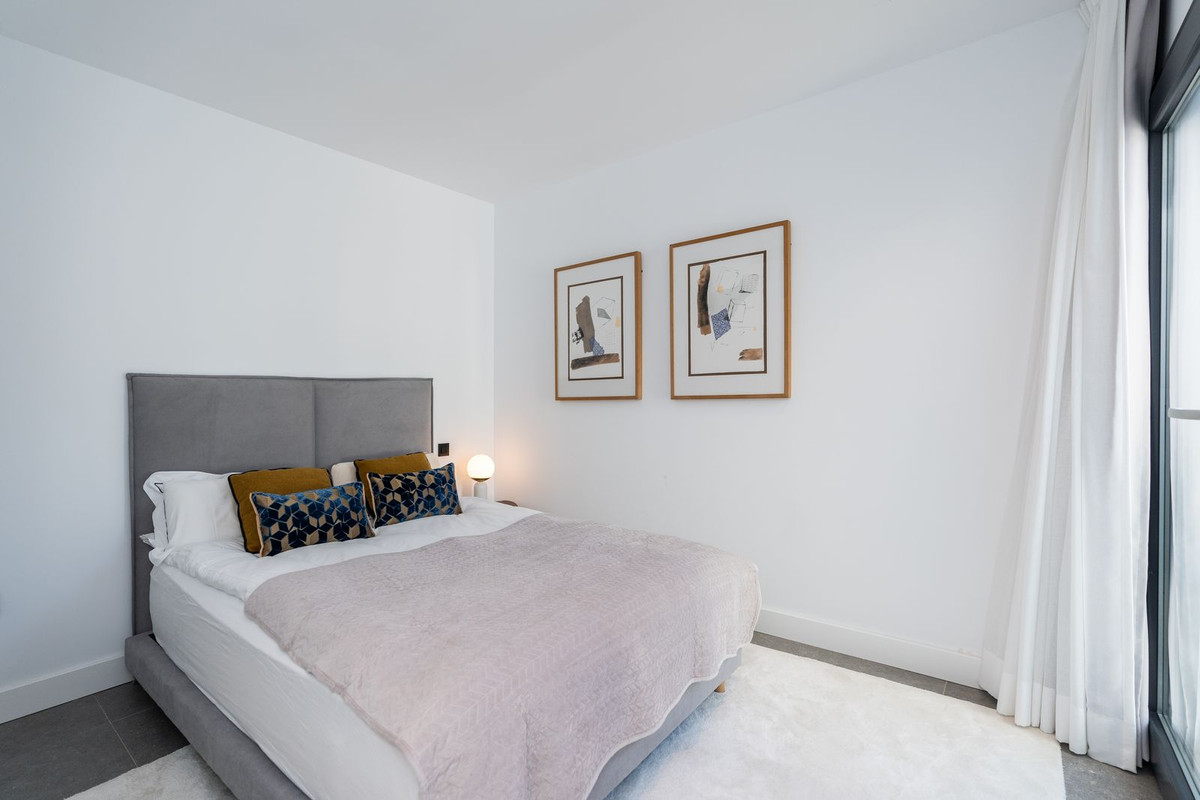 1dd3764dfdb128689e801108d91612c0 - 24