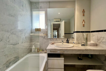 1e32dd5dbc9b059c2e7233a64dee899e - 12