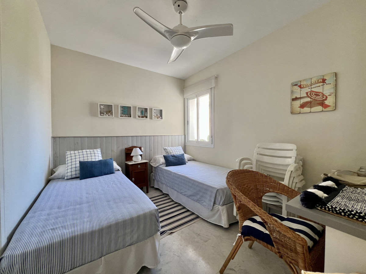 1e32dd5dbc9b059c2e7233a64dee899e - 13