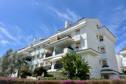 1e32dd5dbc9b059c2e7233a64dee899e - 33