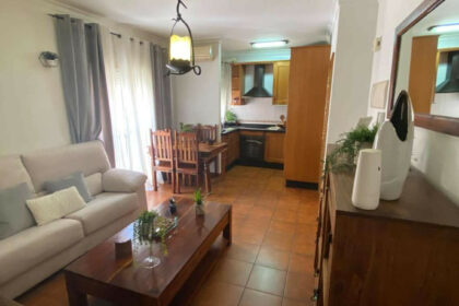 1e49e161b0dd950136266e69aae8d2d8 - 9