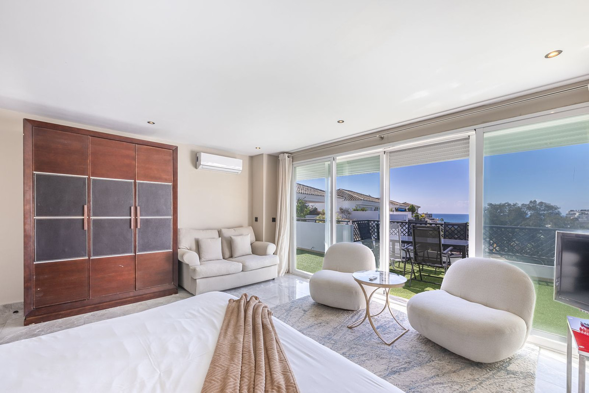 1e4a71a9488ba708390fe9dc98836c4e - 14