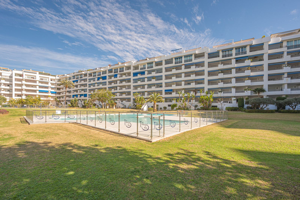 1e4a71a9488ba708390fe9dc98836c4e - 37