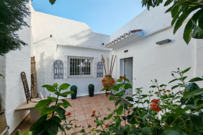 1f262e3598bff9a6f21663c50b538713 - 27