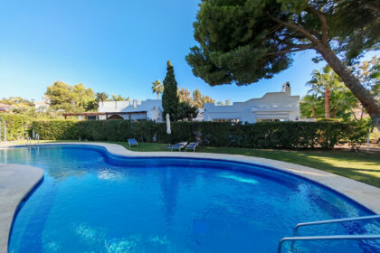 1f262e3598bff9a6f21663c50b538713 - 28