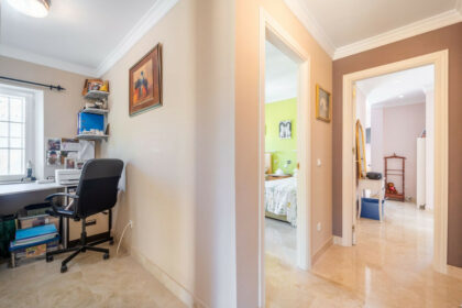 1f6b8609e4bfa21cc1d74df1c7ce8251 - 27